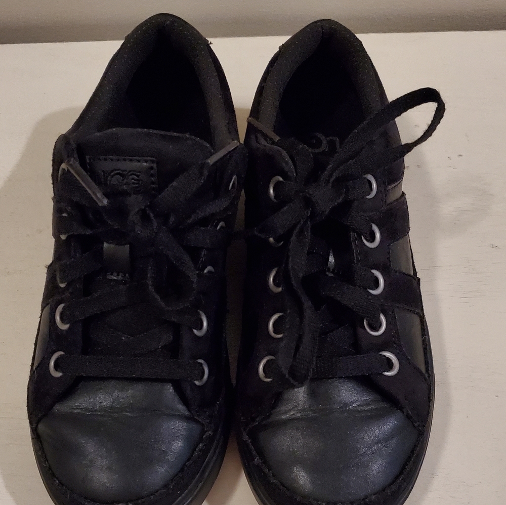 Kids shoes